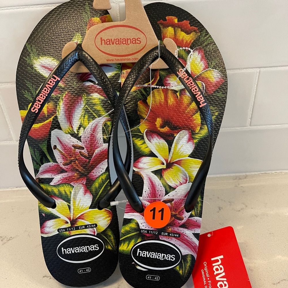 HAVAIANAS NEW Ladies FLIP FLOPS FLORAL BLACK